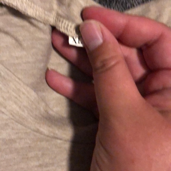 XL long sleeve top - Picture 3 of 3